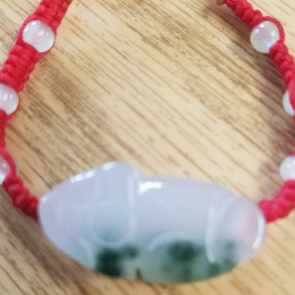 Jade Adjustable bracelet - Picture 4 of 7